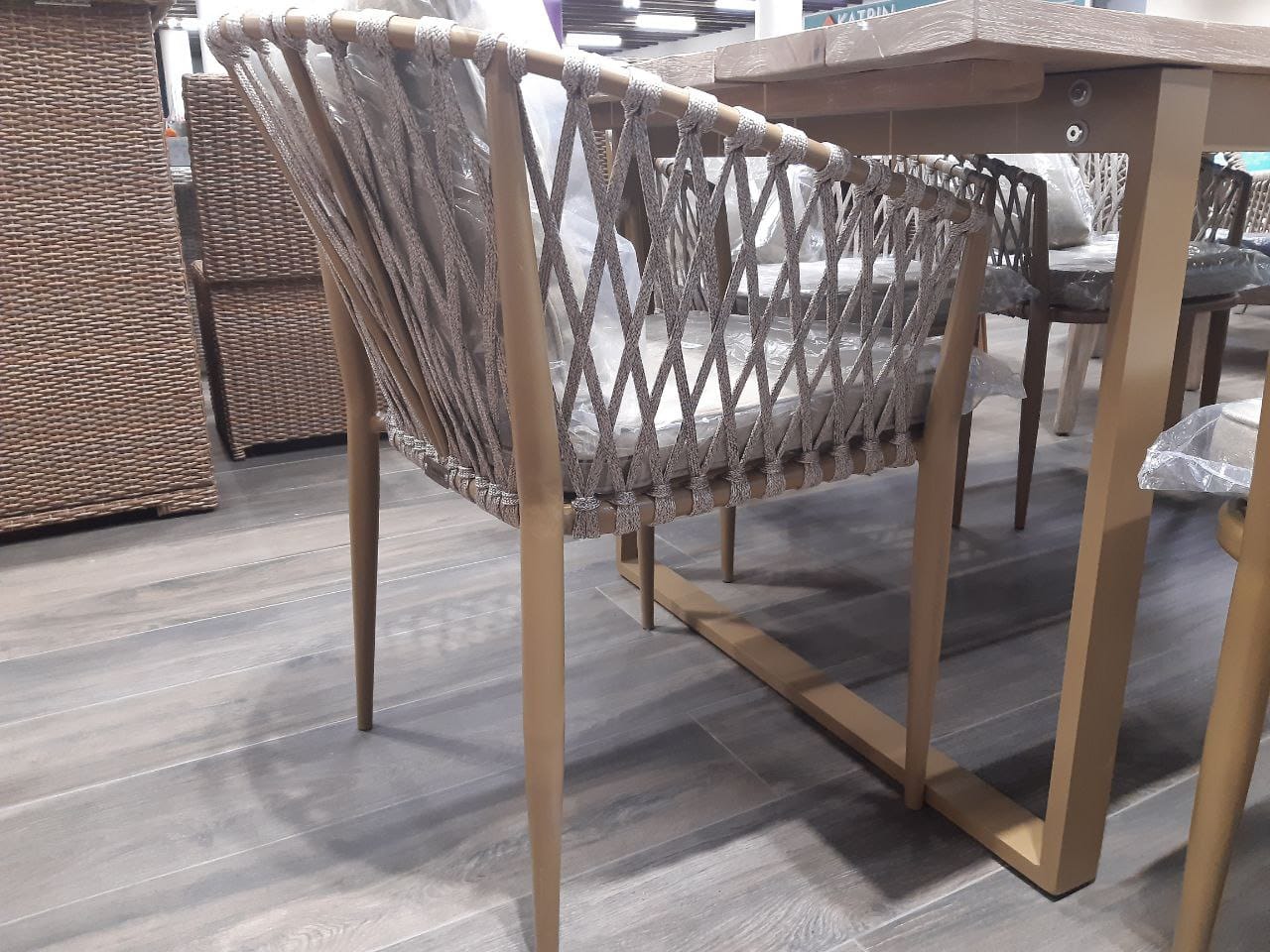 Столовая группа Split для улицы 6